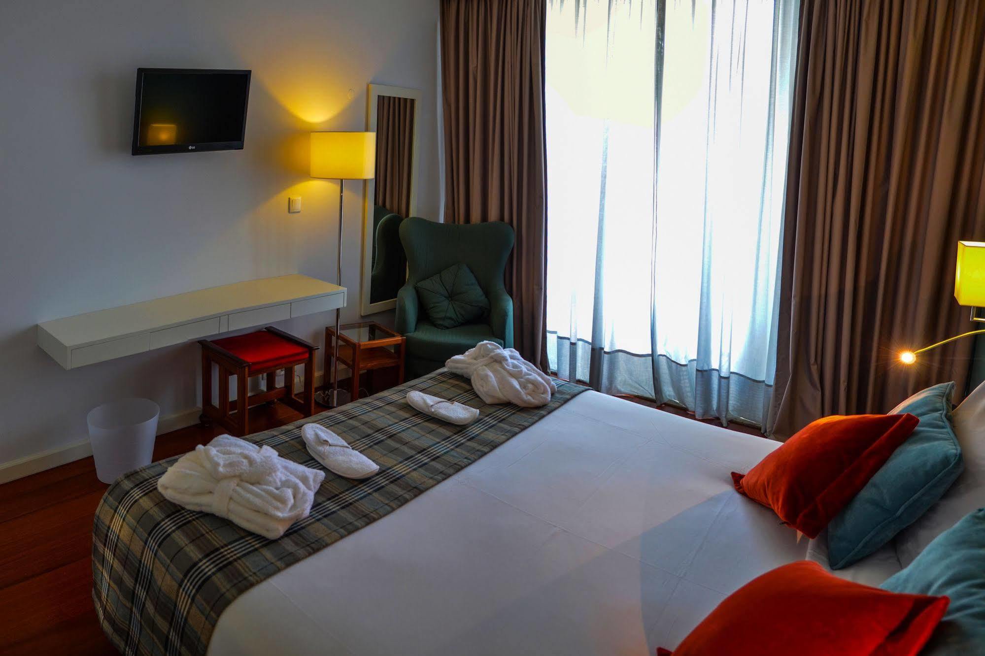 Hotel Sao Bento Da Porta Aberta & Spa Geres Exteriör bild